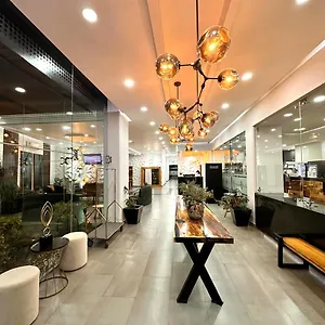 Bugari Aeropuerto Guadalajara Hotel